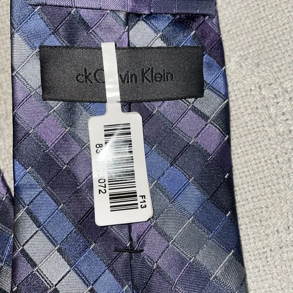 Calvin Klein Men’s Dress Tie Sz 23” 3.5” Blue Geometric Extra Long Business NWT